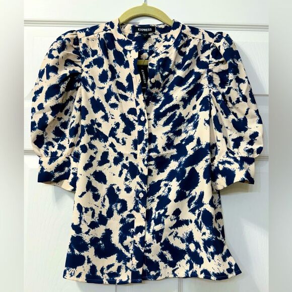 NWT Express Blue Cream Short Puff Sleeve Button Down Shirt Blouse Sz XS - Picture 1 of 7